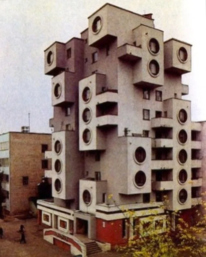 Дом «Скворечник», «Дом-конструктор», «Тетрис»