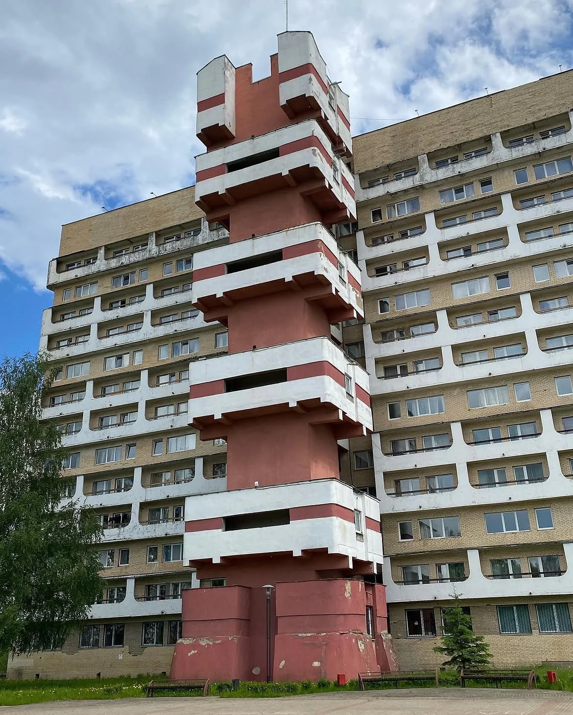 Общежитие №2 Полоцкого государственного университета "Бастилия"
